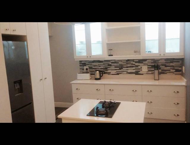 3 BEDROOM APARTMENT RENTED IN SUMMERSTRAND